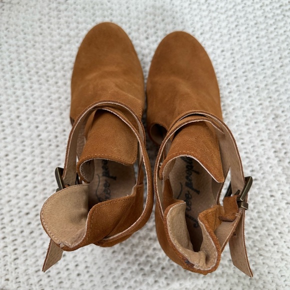 Free People Cedar Platform Clogs size 40 or 7.5 - Picture 4 of 9